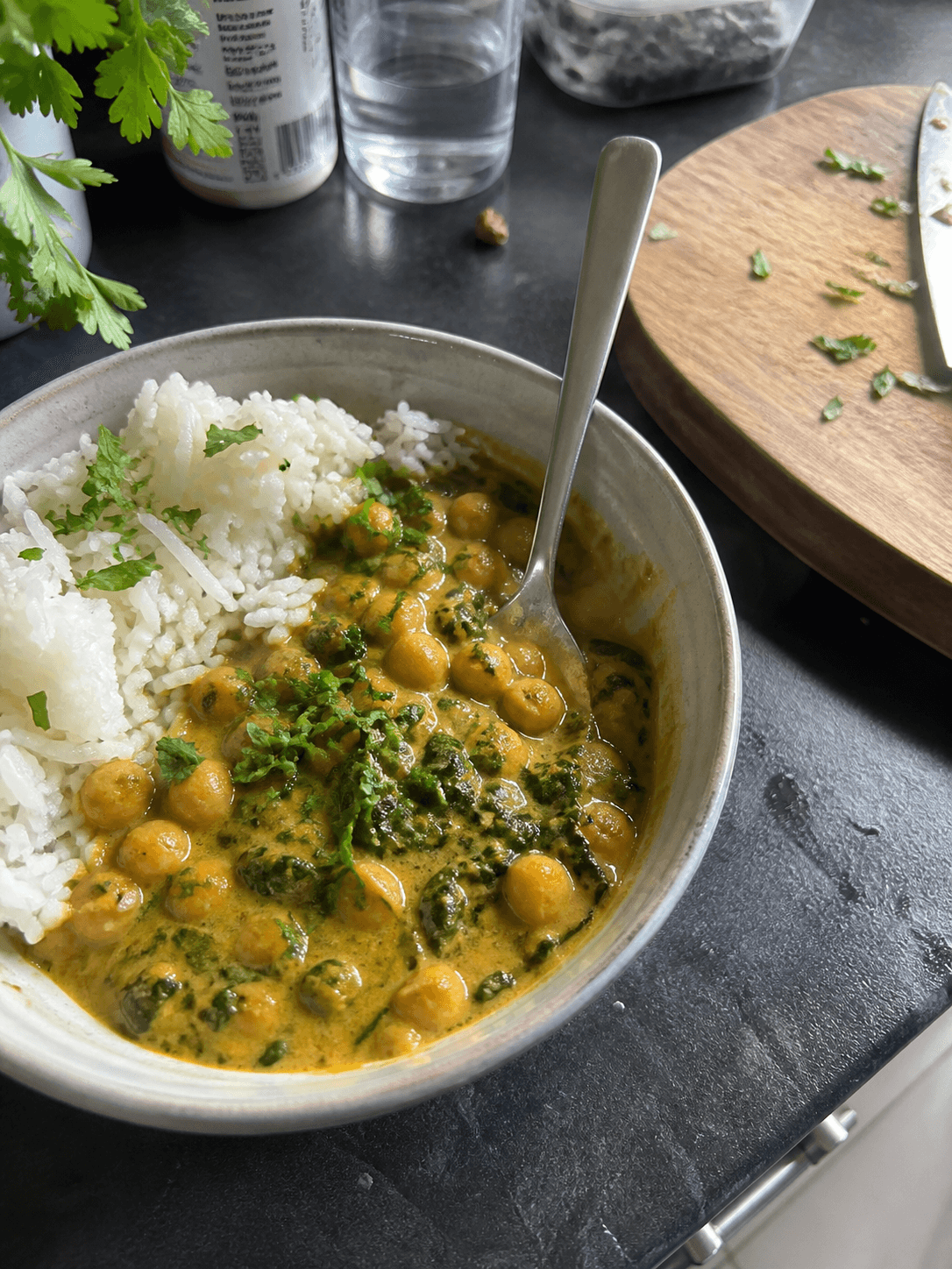 Creamy Coconut Chickpea & Spinach Curry
